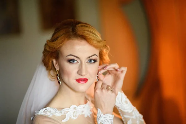 Braut Mit Hochzeits Make Und Frisur Morgen — Stockfoto
