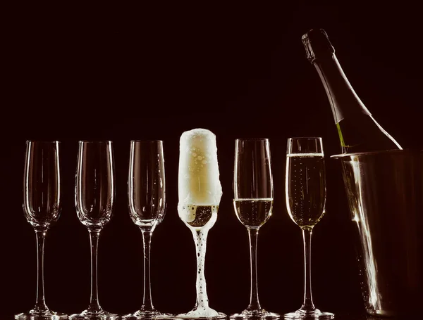 Champagneglas Svart Bakgrund — Stockfoto