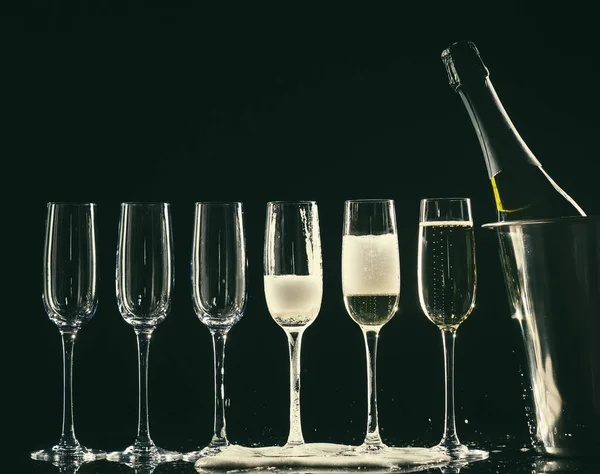 Шампанські Окуляри Встановлені Чорному Тлі — стокове фото