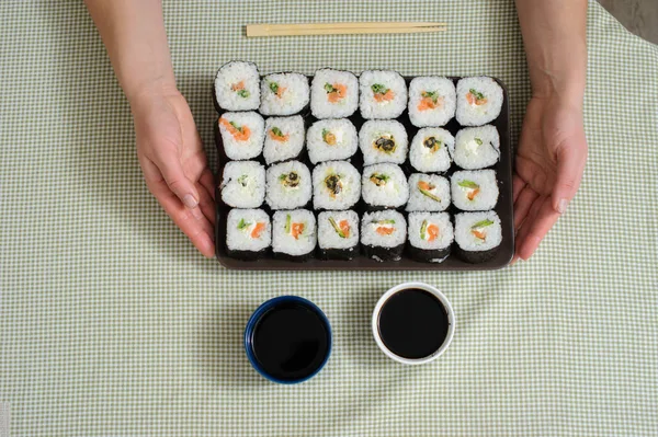 Primo piano del set di sushi fresco — Foto Stock