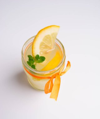 Kavanoz lezzetli taze limonata