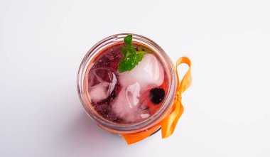 Kavanoz lezzetli taze limonata