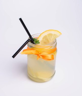 Kavanoz lezzetli taze limonata