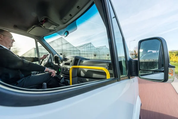 Professional male cab driver — Stock Photo, Image