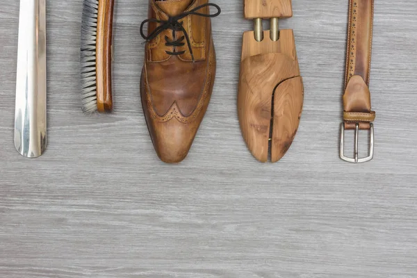 Schoen producten met een bijpassende riem — Stockfoto