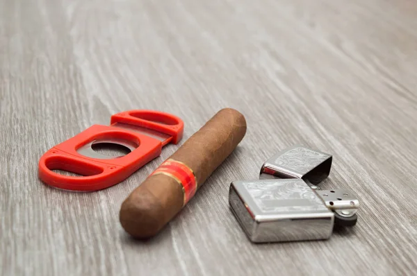 Attributes for smoking a sigar — Stock Photo, Image