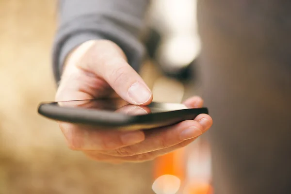 Close up of female hand with mobile smartphone — Stock Photo, Image