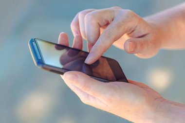 Smartphone aygıtı kullanarak eller yakın çekim