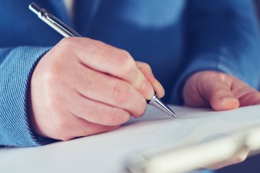 İşkadını imza iş sözleşme anlaşması