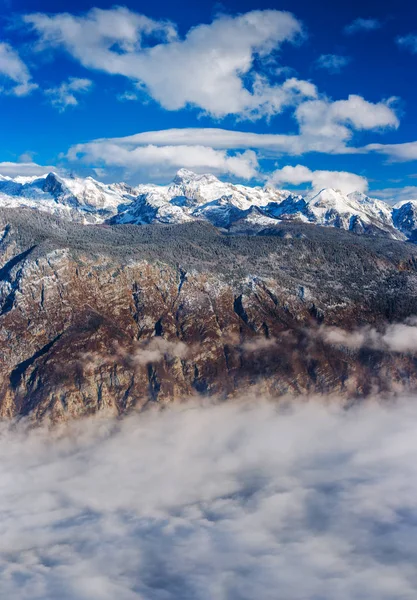 Paisagem empilhada super resolução do topo da montanha Triglav em Sl — Fotografia de Stock