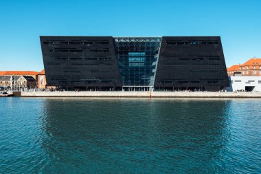 Siyah elmas, c Danish Royal Library waterfront uzantısı