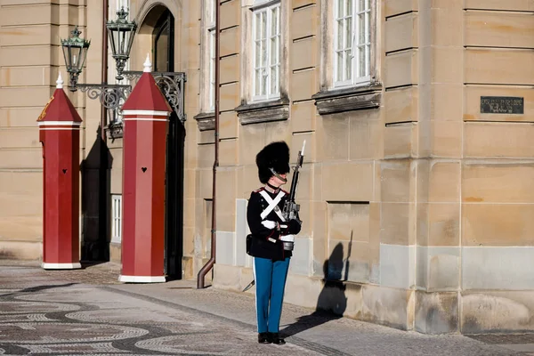 Garde Royale au Palais Amalienborg, Copenhague Danemark — Photo