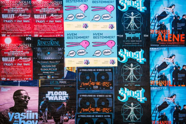 Plakater til diverse musikkoncerter i København - Stock-foto
