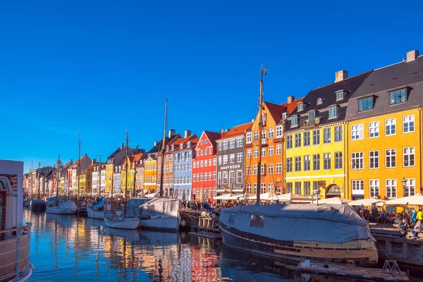 코펜하겐 Nyhavn 운하와 구 — 스톡 사진