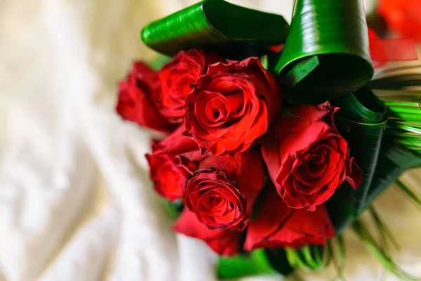 kırmızı gül buketi