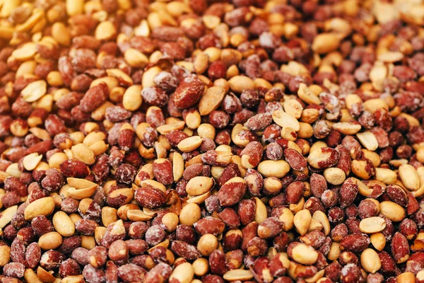 Bir yığın tuzlu fıstık.