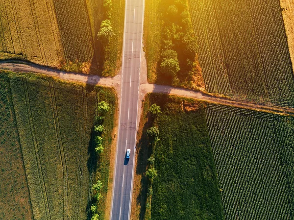 Vista aérea do tráfego na estrada — Fotografia de Stock