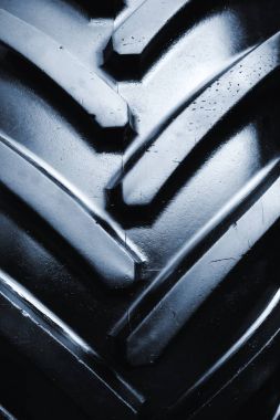 Yeni Traktör Lastiği