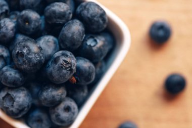 Yaban mersini seramik kase