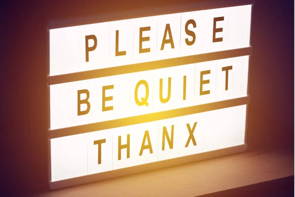 Por favor, fique quieto, sinal de mensagem Thanx — Fotografia de Stock