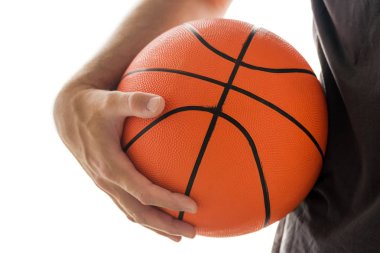 adam tutarak basketbol