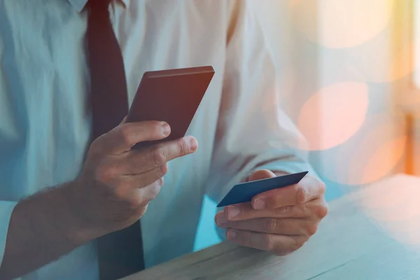 Credit card and mobile payment — Stock Photo, Image