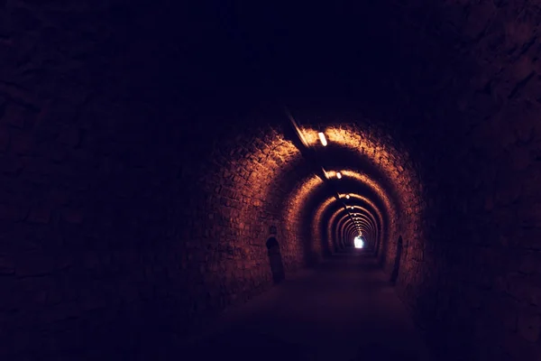В туннеле — стоковое фото