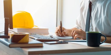 İç tasarım profesyonel grafik tablet kroki pa üzerinde çalışma