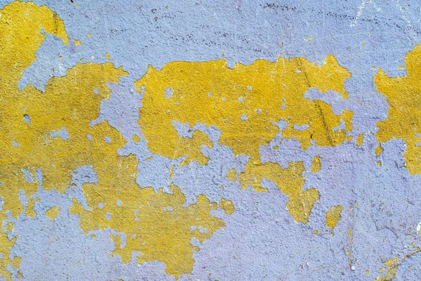 Гранж-стена с отшелушивающейся краской — стоковое фото