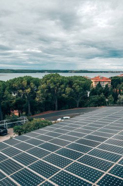 Portoroz, Adriyatik Denizi üzerinde fırtınalı bulutlar