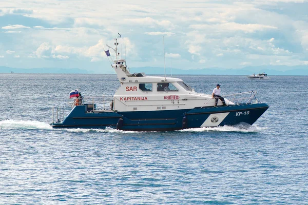 スロベニアの警察の沿岸警備隊のボート — ストック写真