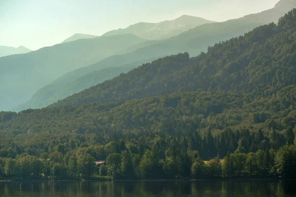 Lago Bohinj en Eslovenia —  Fotos de Stock