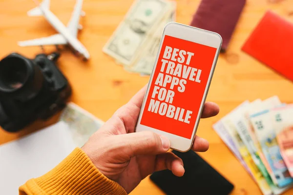 Las mejores aplicaciones de viaje para teléfono móvil —  Fotos de Stock