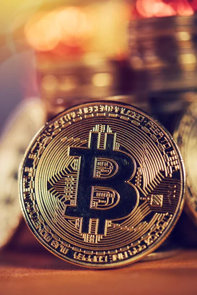 Стовпці з накопиченням bitcoin — стокове фото