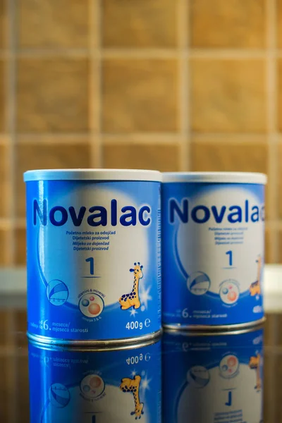 Novalac leite em pó para recém-nascidos — Fotografia de Stock