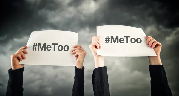 Conceptuele afbeelding van hashtag Metoo — Stockfoto