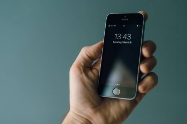 Apple iphone Se cep telefonu