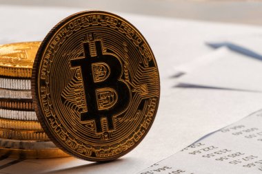 Bitcoin paralar yığılmış