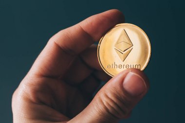 Ethereum cryptocurrency elinde