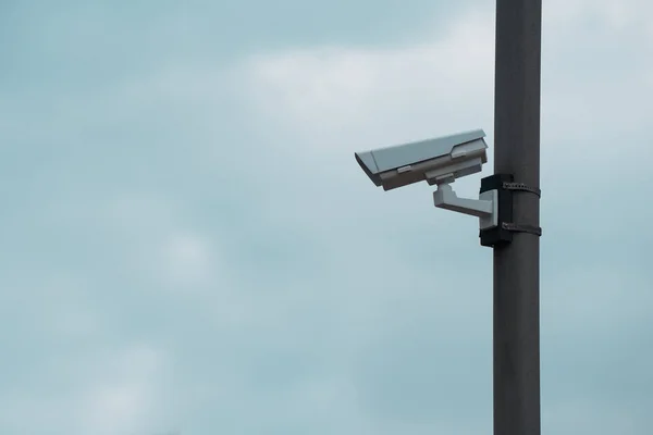 Câmera de vigilância de controle de tráfego — Fotografia de Stock