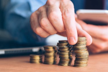 Mali ve bütçeleme, istifleme işadamı paralar