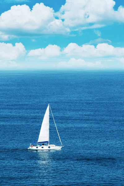 Sailing boat — Stock Photo, Image