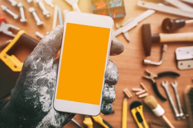 Handyworker akıllı telefon app, h cep telefonu tutan tamirci