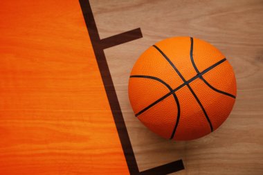 Basketbol topu mahkeme katta