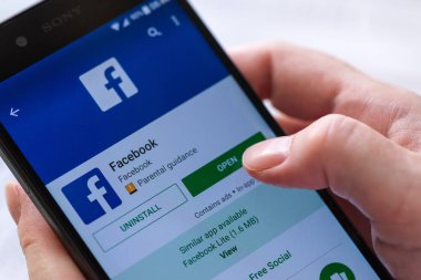 Açık Facebook hareket eden app akıllı telefonlar için