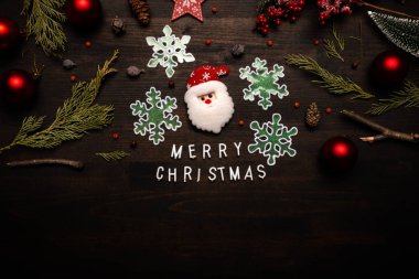 Mutlu noel mesajları düzgünce uzandı