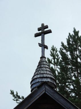 Ahşap ahşap Şapel bir kubbe çarmıhta