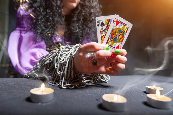 Sorceress telling fortunes — Stock Photo, Image