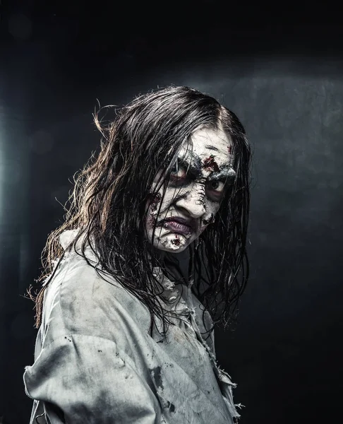 Portret kobiety zombie horror — Zdjęcie stockowe