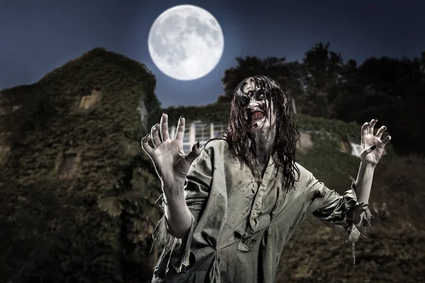 공포 좀비 여자의 초상화 — 스톡 사진